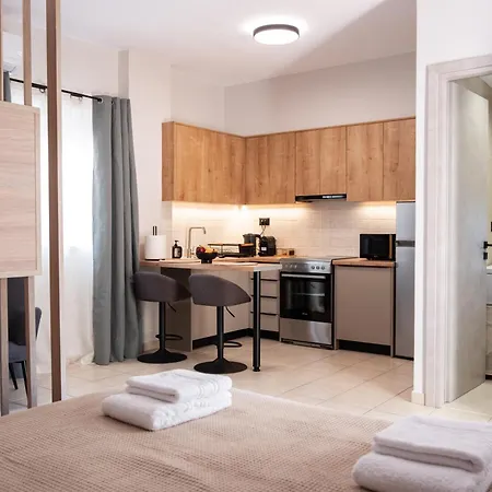 Nektaria * Chania (Crete)