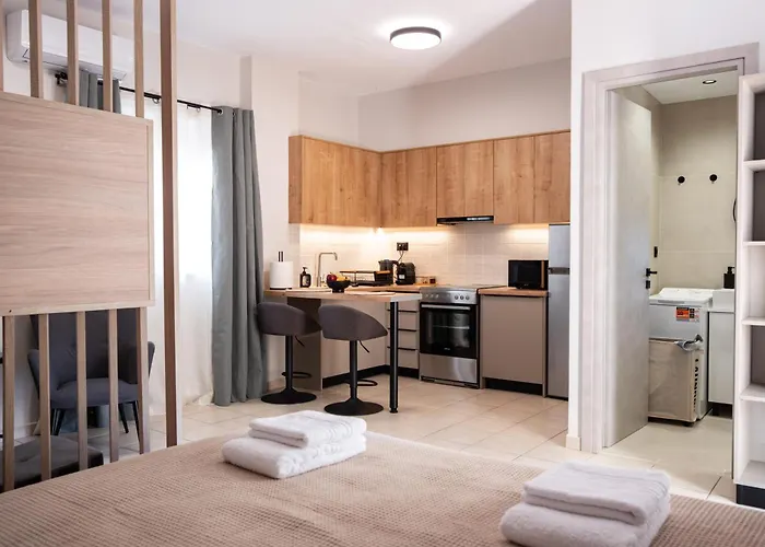 Nektaria * Chania (Crete)